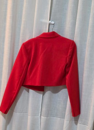 Chaqueta corta Zara roja Talla XS