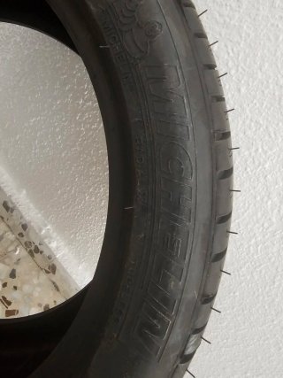 Neumático Michelin 225/45 R17 Varias unidades