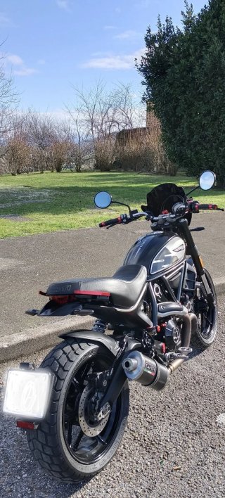 Ducati Scrambler Icon dark 803