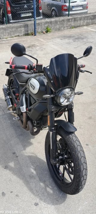 Ducati Scrambler Icon dark 803