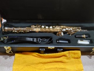 Saxo Soprano Dalynn Japonés con Estuche