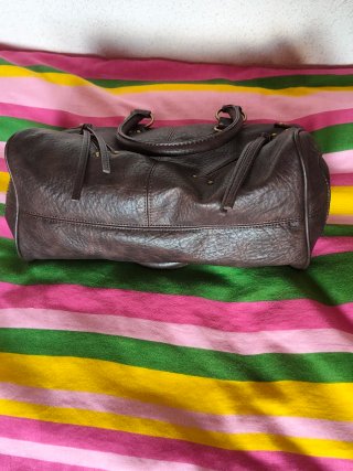 Bolso marrón estilo bowling vintage