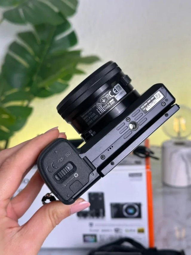 Sony a6000