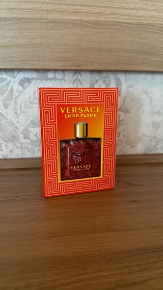 Versace Eros Flame Eau Parfum 100ml (NEGOCIABLE)
