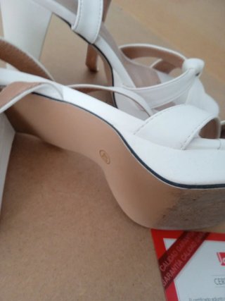 Sandalias Jose Saenz blancas