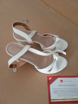 Sandalias Jose Saenz blancas
