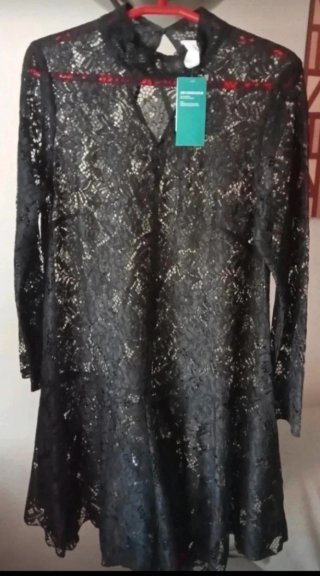 Vestido H&M encaje negro talla M