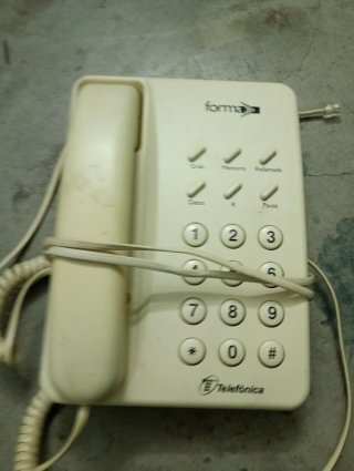 Teléfono fijo clásico Telefónica