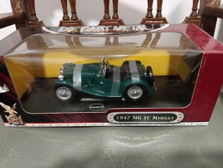 MG TC Midget 1:18 Road Legends