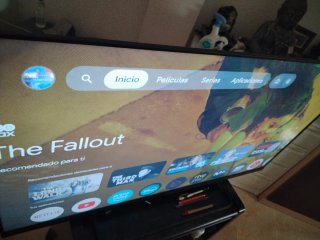 Televisión PEAQ 42 Smart TV me costó 239 70hoy