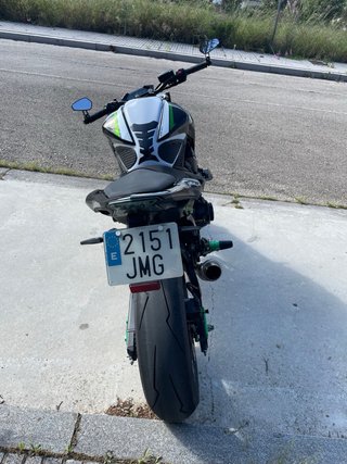 Kawasaki Z800e Limitada A2 Negra/Verde/Blanca