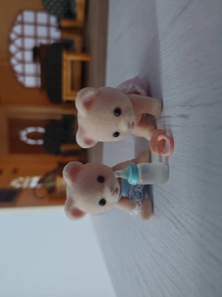 Sylvanian Families Bebés oso con Biberón y Chupete