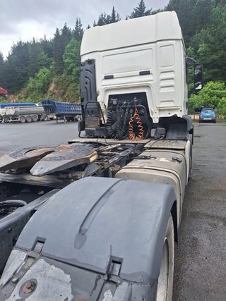 Se vende camion tractora man