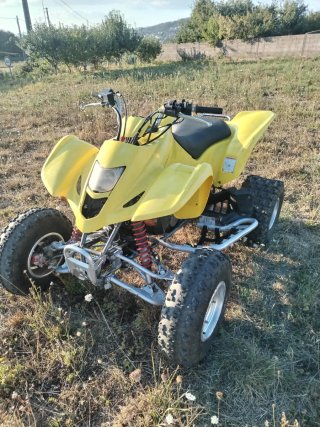 Suzuki LTZ 400 Amarillo