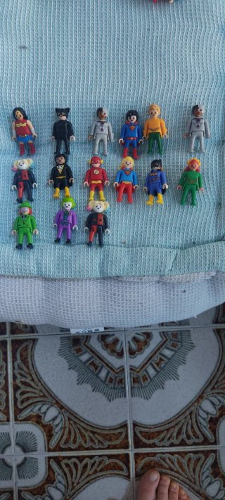Figuras Playmobil Superhéroes Huevo Kinder!