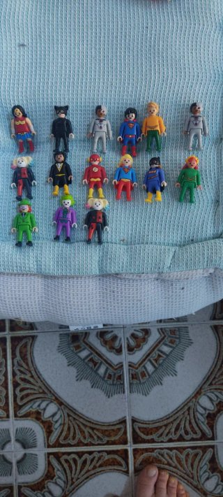 Figuras Playmobil Superhéroes Huevo Kinder!