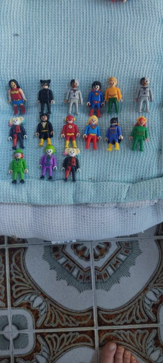 Figuras Playmobil Superhéroes Huevo Kinder!