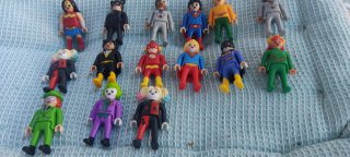 Figuras Playmobil Superhéroes Huevo Kinder!