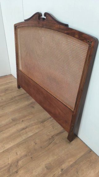 CABEZAL DE MADERA Y RATAN ANTIGUO