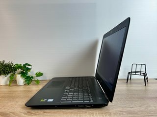 HP Pavilion Gaming 15 • GTX1050 • 16GB • 1,25 TB