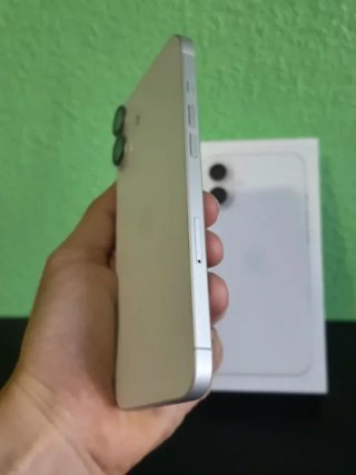 iPhone 16 Plus 128GB. Como nuevo+Factura