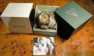 Reloj Guess Frontier nuevo dorado