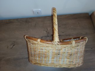 Cesta mimbre decorada estrellas bebé