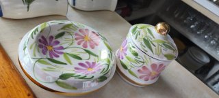 Juego tocador 2 piezas flores pintadas