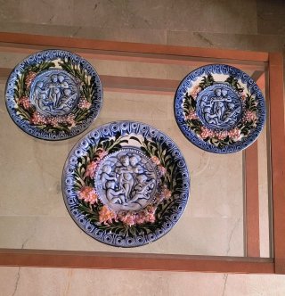 Conjunto 3 Platos Cerámica Manises Relieve Querubí