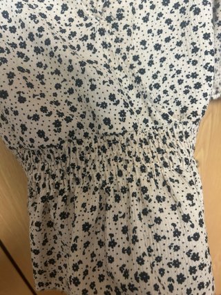 Blusa Stradivarius floral talla L