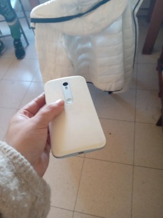 Motorola Moto G3 con WhatsApp