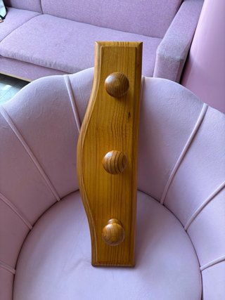 Perchero de madera con 3 ganchos