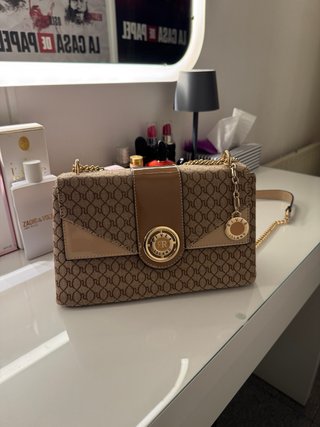 Bolso River Island y cartera marrón