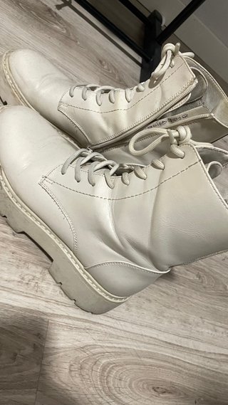 Botas beige estilo militar