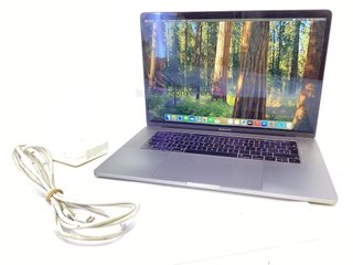 portatil apple apple macbook pro core i7 2.2 15 touchbar (2018) (a1990)