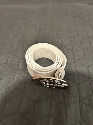 Cinturón Corteiz Blanco Hebilla Plateada