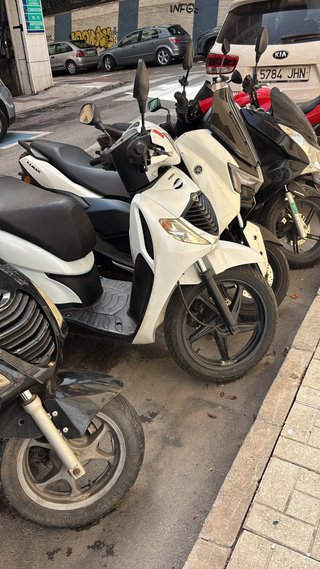 Honda SH 125 Scooter Automática Blanca
