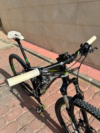 Bicicleta Merida Big Nine 300