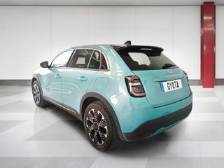 Fiat 600 1.2 MHEV La prima DDCT 74 kW (100 CV)