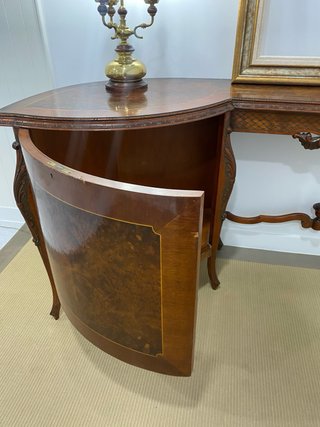 Antigua consola bombé estilo Luis XV