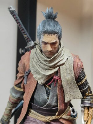 Sekiro Wolf 1/6 Gecco Estatua