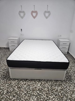 Base Cama con Arcón y Colchón