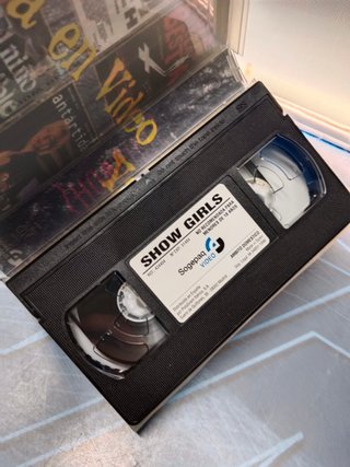 cinta VHS, showgirls