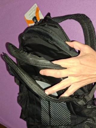 Mochila deportiva CRIVIT negra