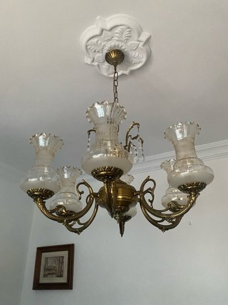 Lámpara de techo antigua dorada