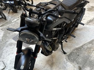 Husqvarna Svartpilen 401 2022 - 17500km
