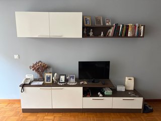 Mueble de salón madera y cristal