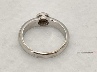 anillo oro 18k con piedra con diamante