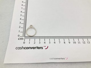 anillo oro 18k con piedra con diamante