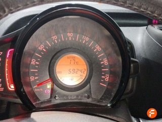 Toyota Aygo 1.0 70 x-play